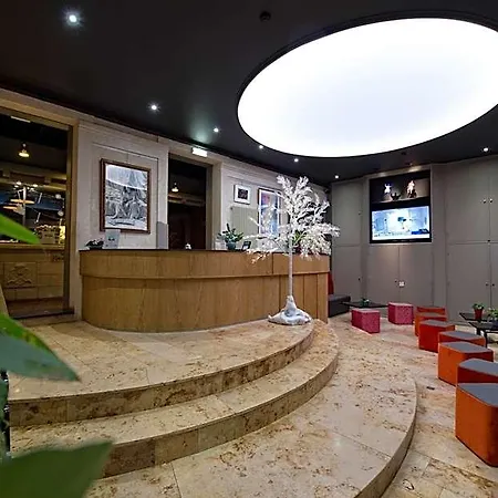 Hotel La Terrasse 4*