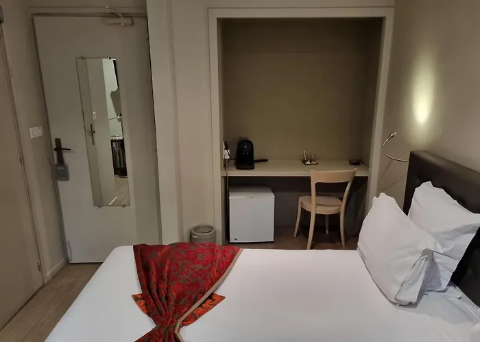 La Terrasse - Les Collectionneurs Hotel 4*