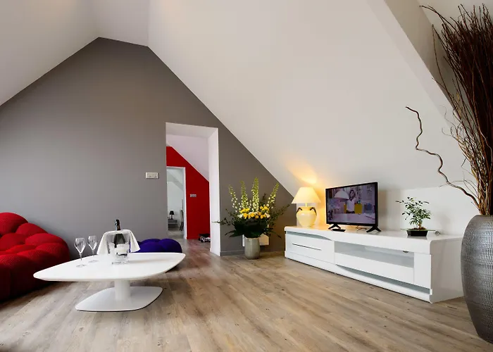 La Terrasse - Les Collectionneurs 4*